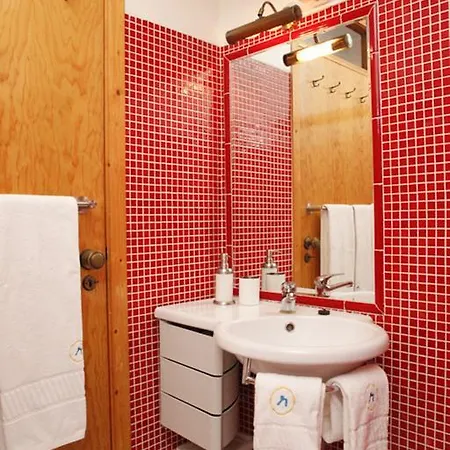 Passionate Studio, Bay Cascais